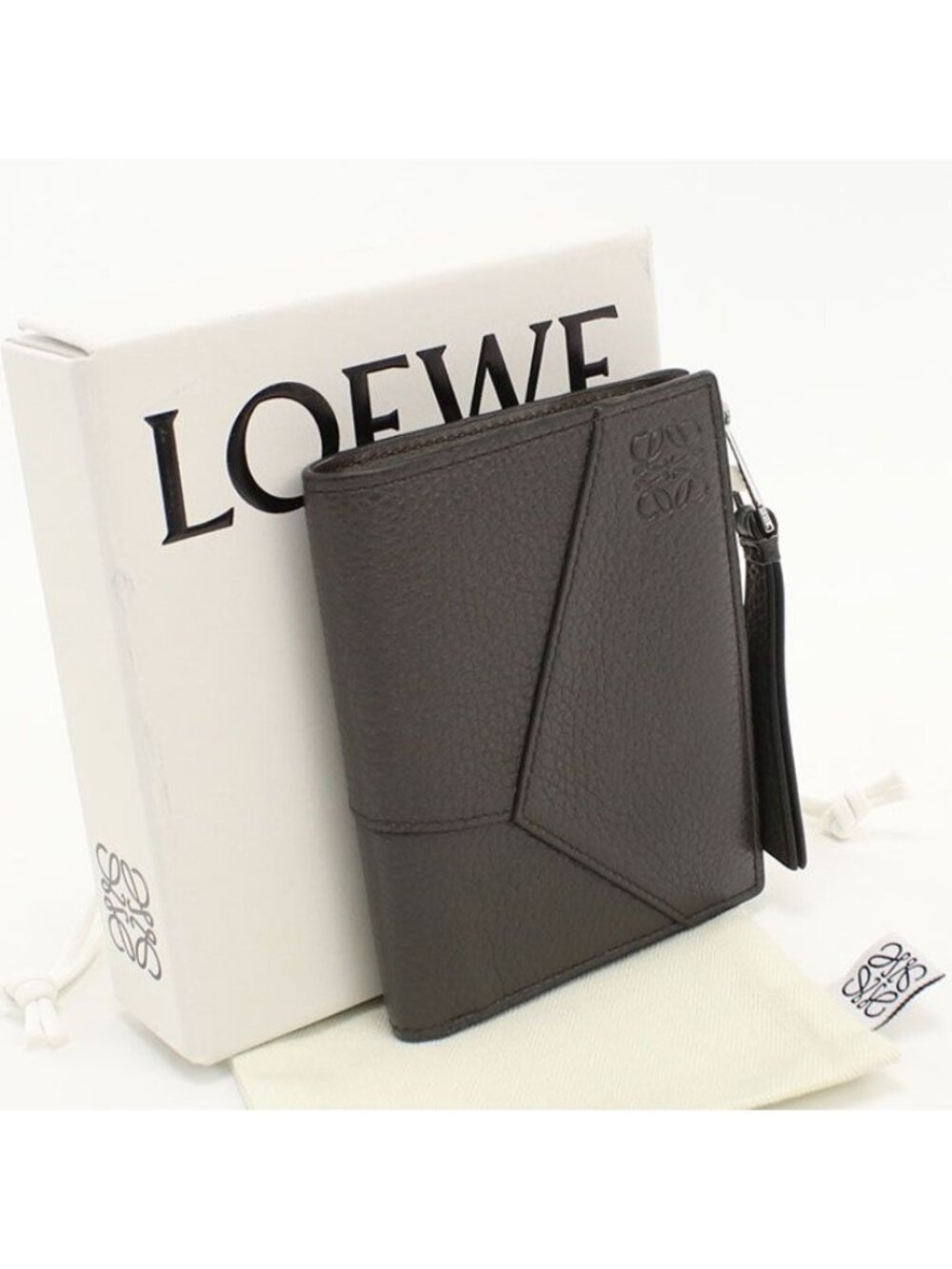 Loewe Slim Compact Wallet Puzzle Bifold Wallet Supple Grain Calfskin